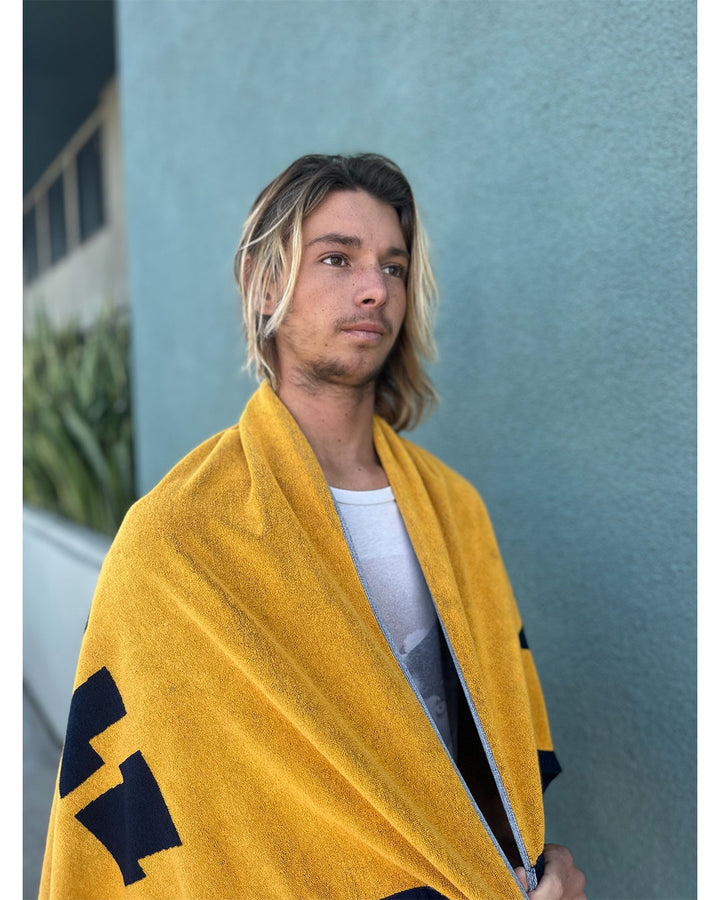 MOON SUITS オリジナルバスタオル