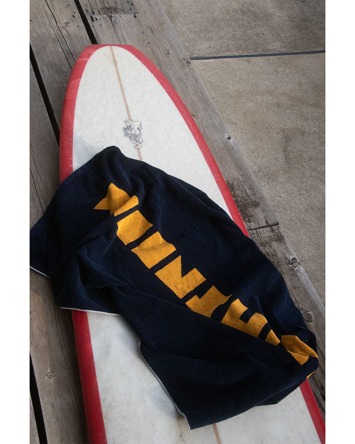 MOON SUITS オリジナルバスタオル